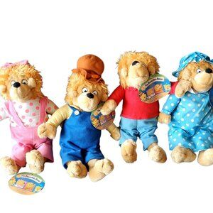 2005 Berenstain Bears Family Stuffed Plush Toys Entire Family Lot Of 4